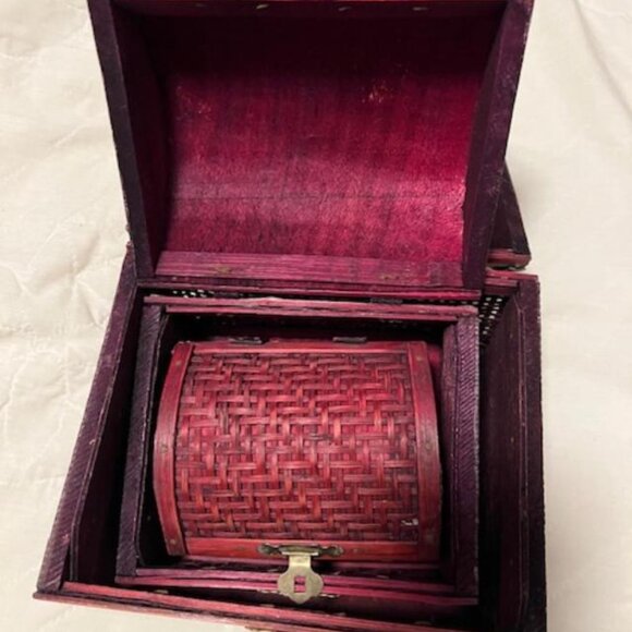 3 wood woven stacking boxes - Picture 6 of 8